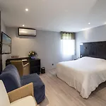 Logis Hotel 3*