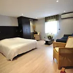 Hotel Logis 3*