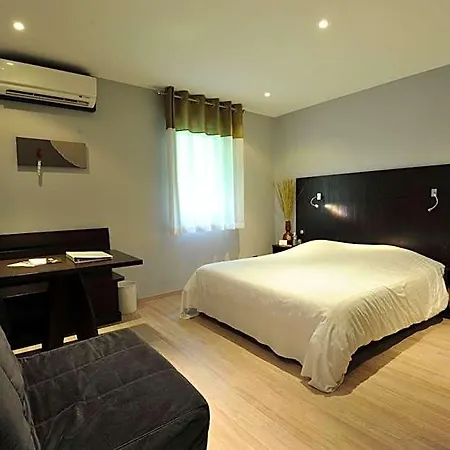 Logis 3*