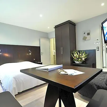 Logis Hotel 3*
