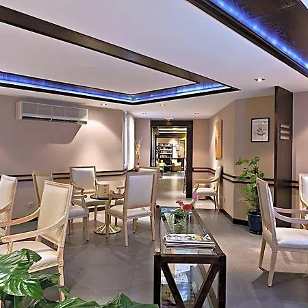 Hotel Logis 3*