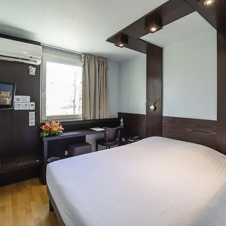 Hotel Logis Vandoeuvre-lès-Nancy