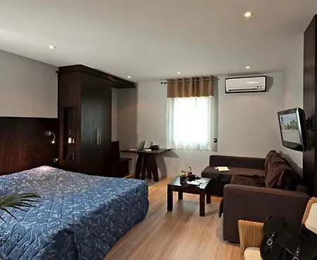 Logis 3*