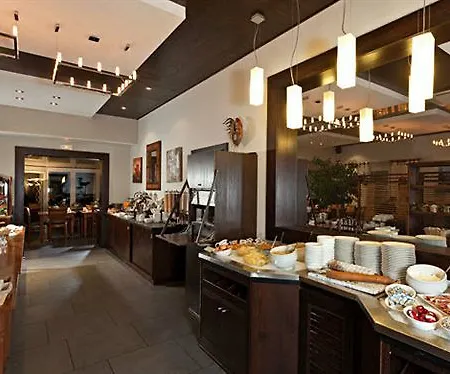 Logis Hotel 3*