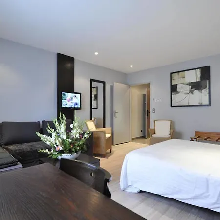Hotel Logis 3*