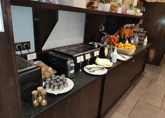 Hotel Logis Vandoeuvre-les-Nancy