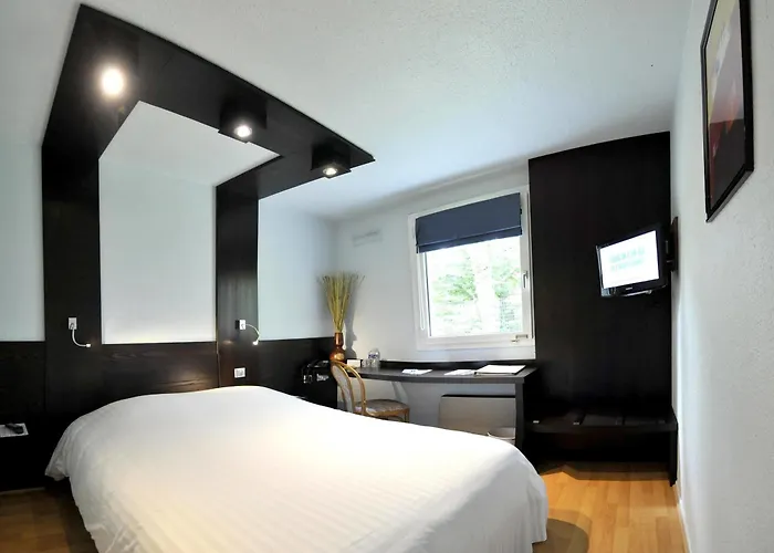 Hotel Logis Vandoeuvre-lès-Nancy